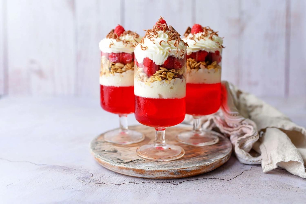 Strawberry-Raspberry-Granola-Parfait